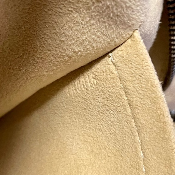 Louis Vuitton Canvas Manhattan PM Satchel Handbag - Picture 12 of 16